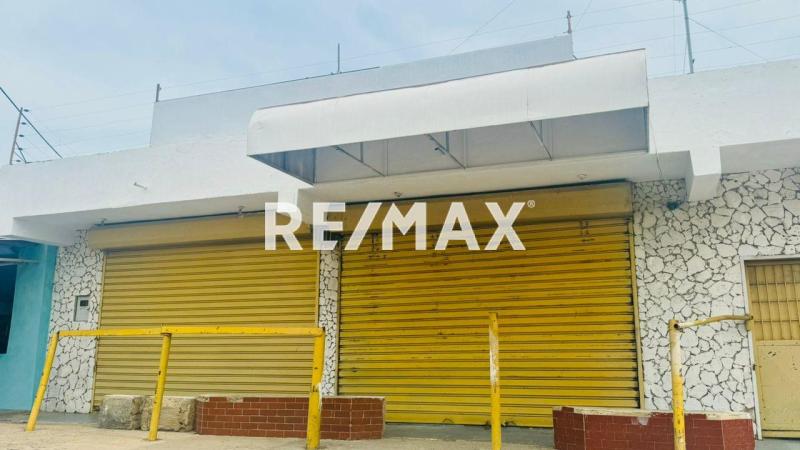Local en Venta, Calle Comercio de Caja de Agua.