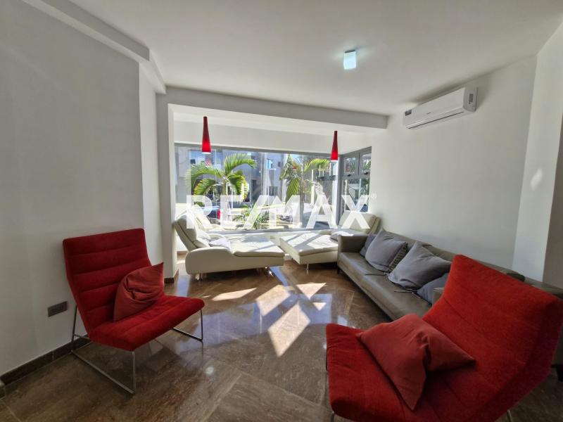 Casa de Lujo en Venta, Conjunto Residencial Amantea.