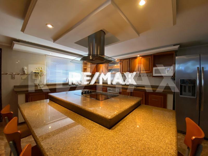 CASA EN VENTA EN LA PUERTA MARAVEN