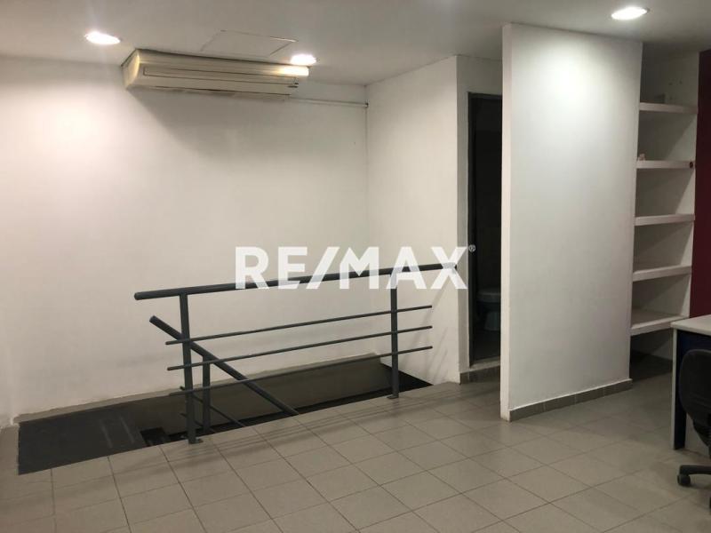 local en venta, puerta maraven