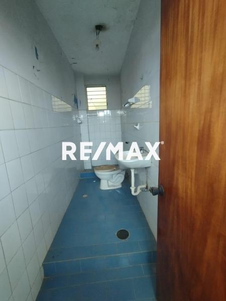 APARTAMENTO EN VENTA UBICADO EN LA AV. BOLIVAR , PUNTO FIJO