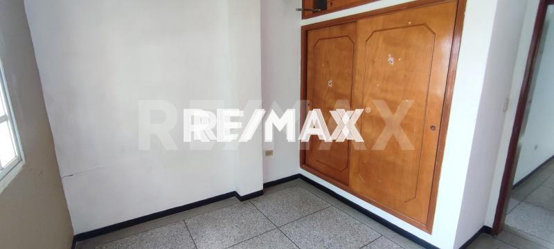 Se alquila apartamento. Calle Libertad. Centro de Punto fijo