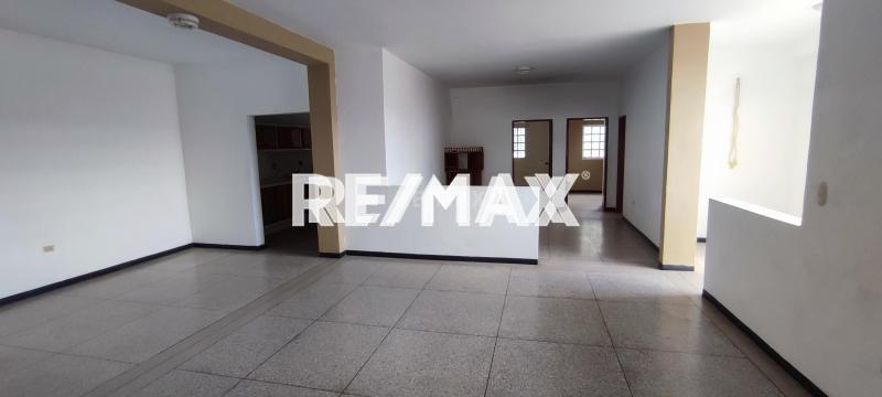 Se alquila apartamento. Calle Libertad. Centro de Punto fijo
