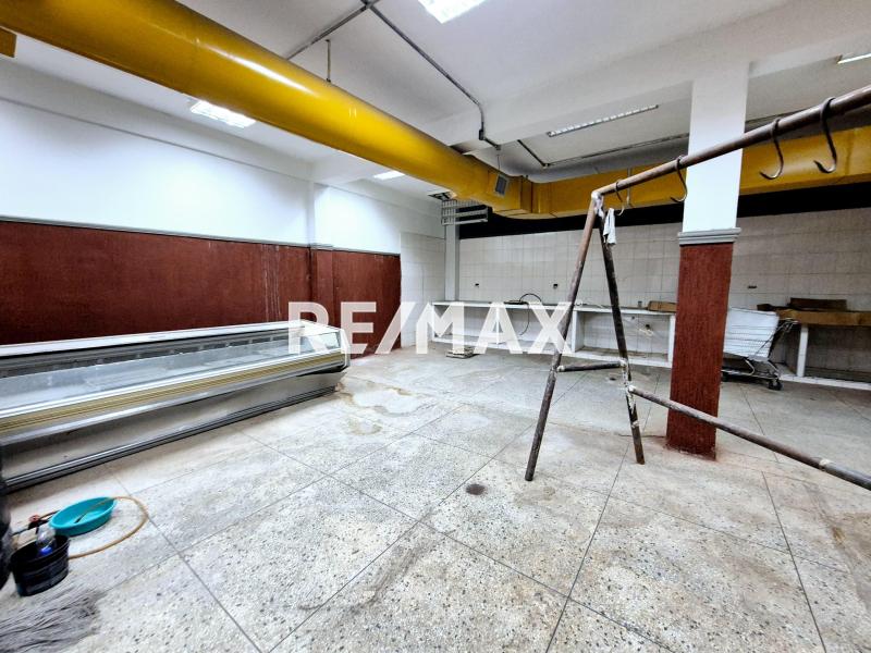 En Venta Edificio Comercial Calle Arismendi