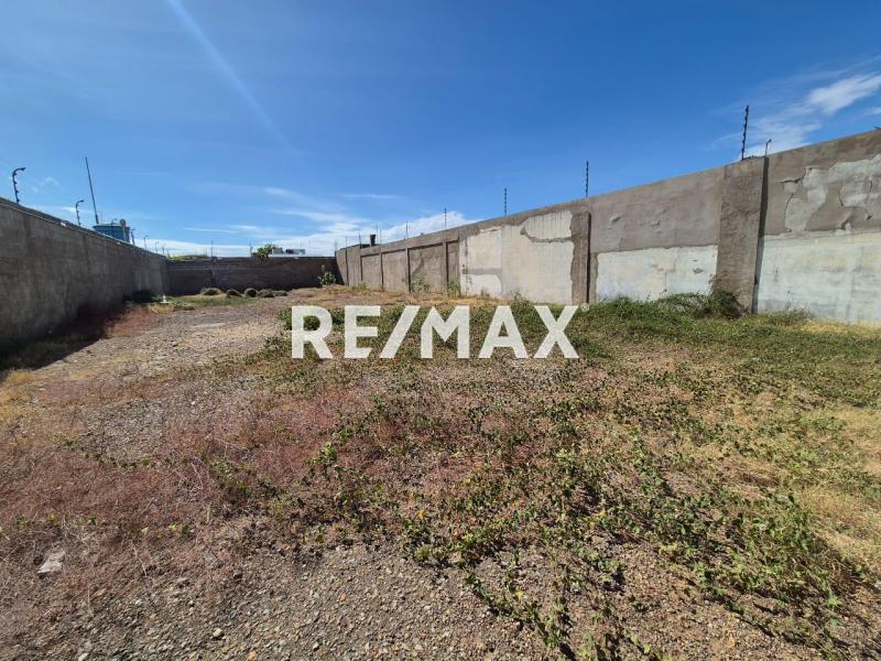 En Venta Terreno Urb Casacoima