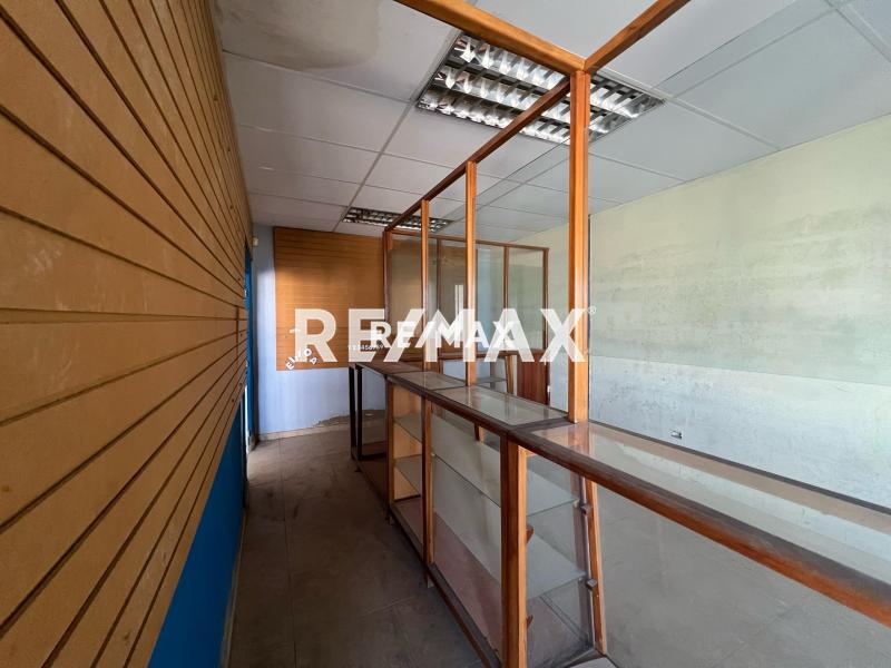 Local en Venta, Av Ollarvides, Las Margaritas.