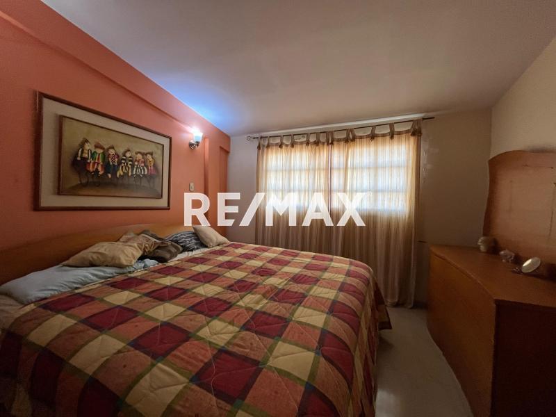 Casa de dos niveles conjunto cerrado Virtudes II disponible en alquiler
