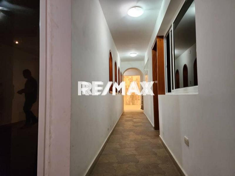 CASA EN VENTA URBANIZACION PORTAL LAS VIRTUDES