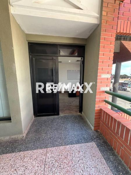 local En Venta Av Ollarvides Puerta Maraven