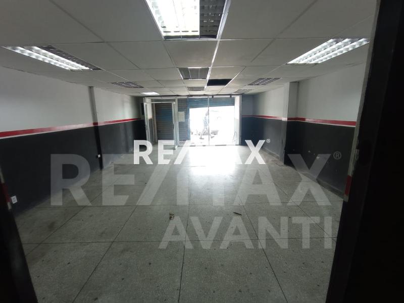 Local En Alquiler Calle Comercio del Centro de Punto Fijo