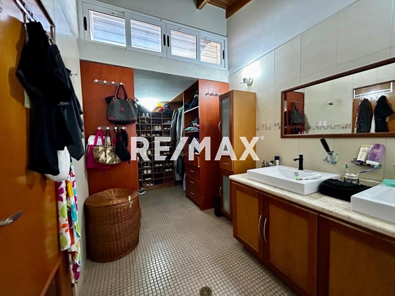 Casa en Venta, Maraven, Comunidad Cardon