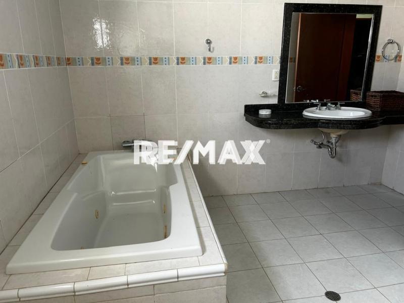 EN VENTA, HERMOSA CASA EN JUDIBANA - Foto 8