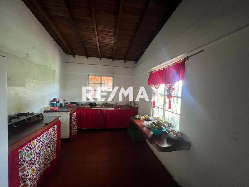 CASA EN VENTA ADICORA