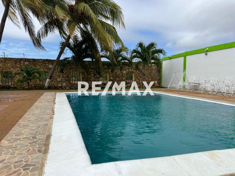 CASA EN VENTA ADICORA