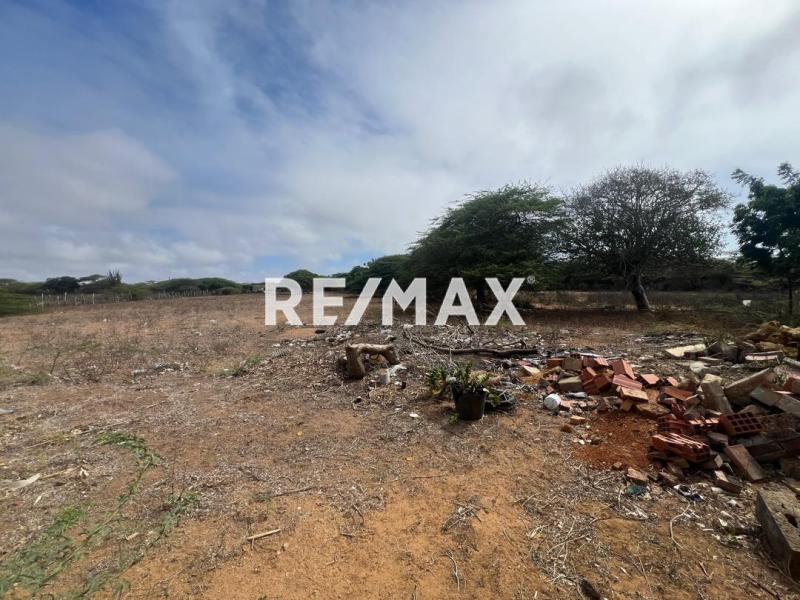 CASA EN VENTA ADICORA