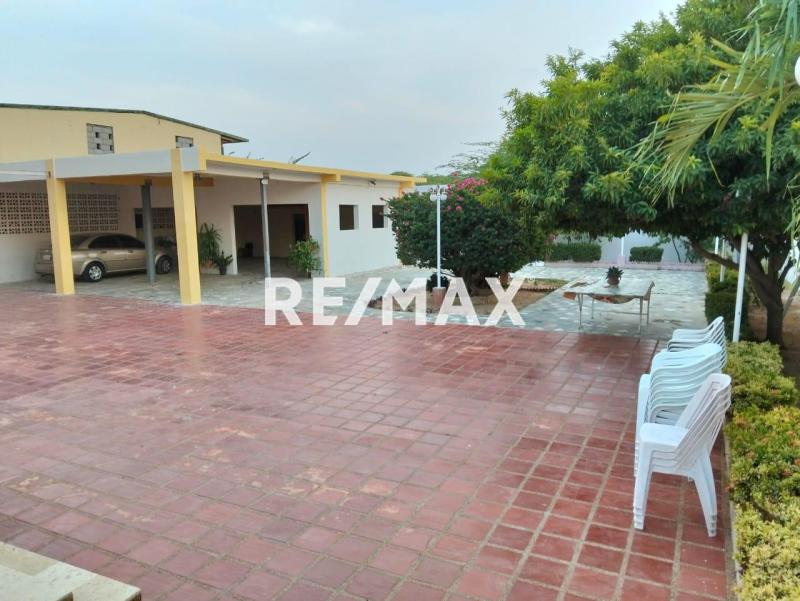 Casa en Venta, Sector Santa Elena