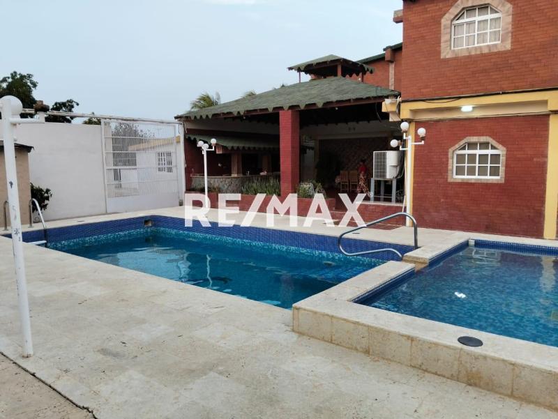 Casa en Venta, Sector Santa Elena