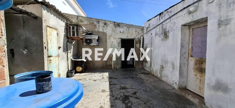 Casa multiproposito en Venta ubicada en el centro de Punto Fijo