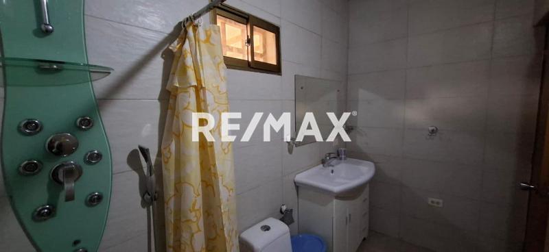 casa  y dos anexos en venta en casco central de Los Taques amoblada y equipada