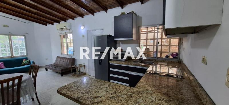 casa  y dos anexos en venta en casco central de Los Taques amoblada y equipada