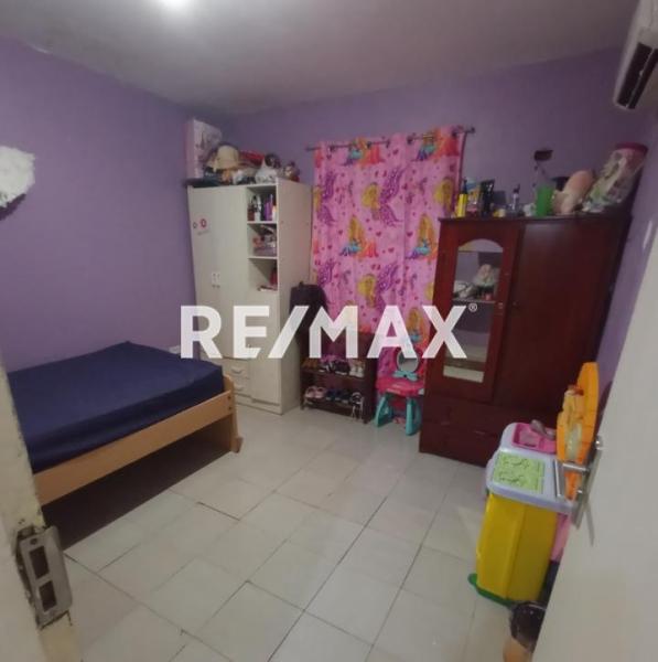 Se Vende TownHouse en Guanadito Sur