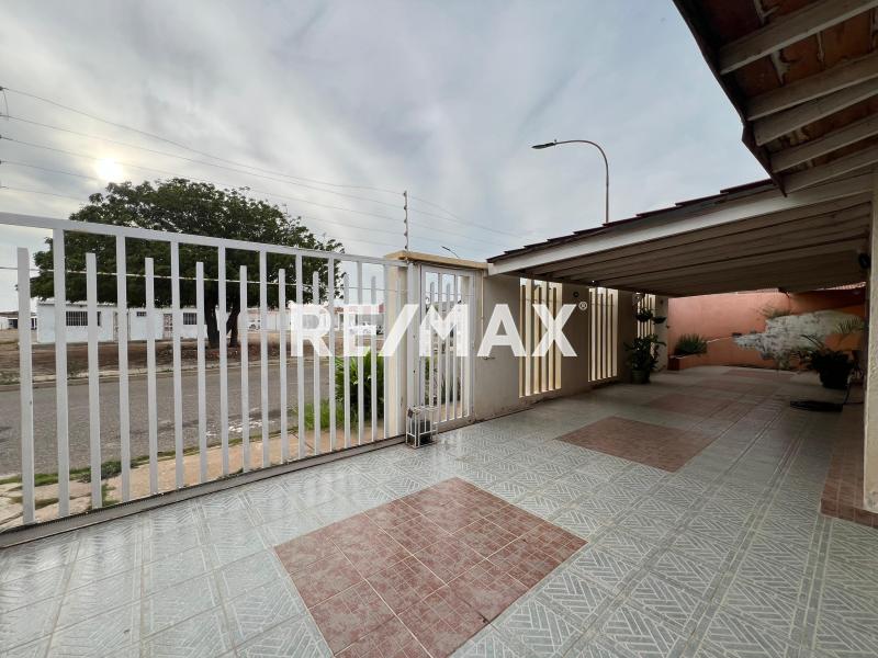 Casa en Alquiler Urb Virtudes I