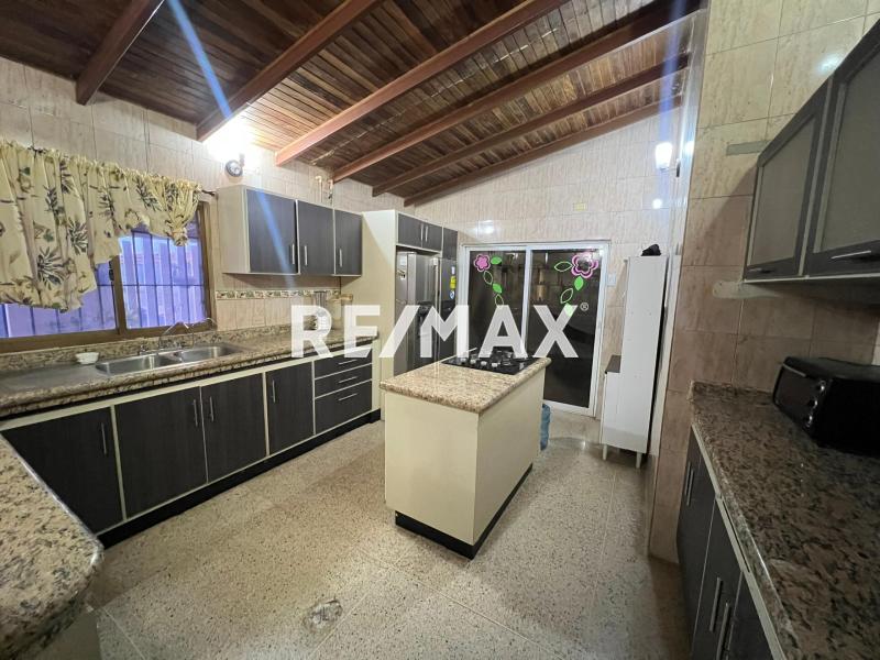 Casa en Alquiler Urb Virtudes I