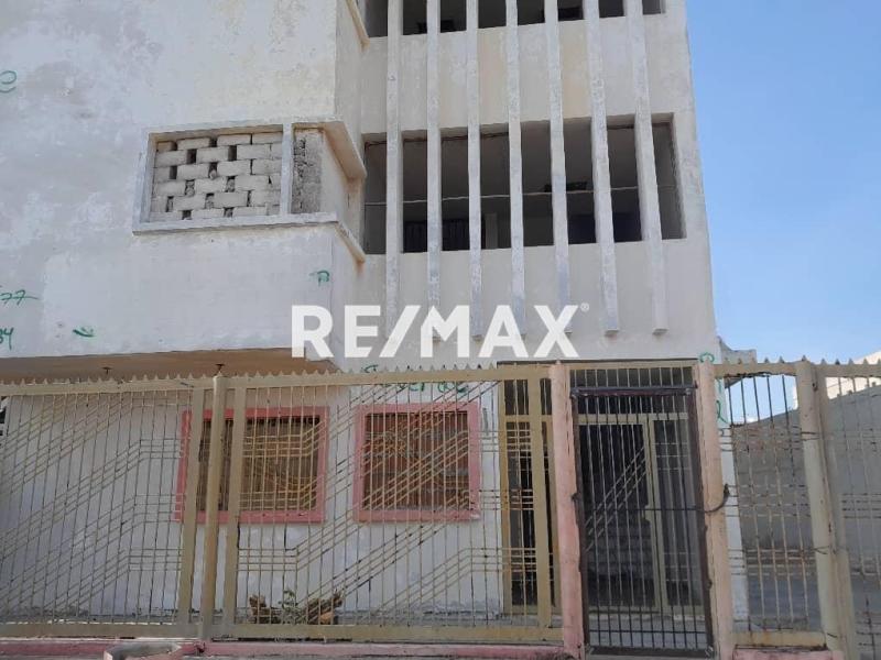 Edificio en Venta, Caja de Agua