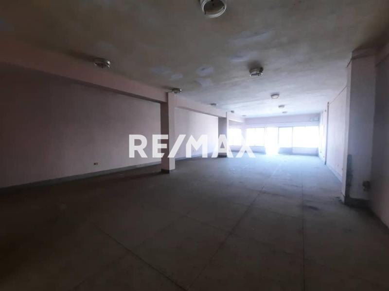 Local Comercial en Alquiler