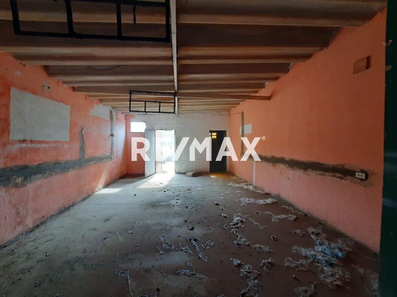 Terreno en Venta, calle Monagas de Punto Fijo.