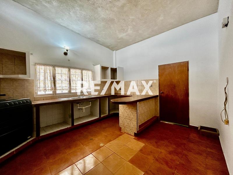 CASA EN ALQUILER