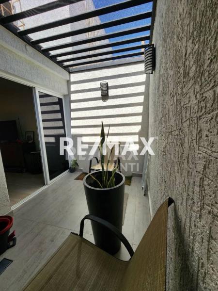 CASA EN VENTA PUERTA MARAVEN URB LOS ROQUES
