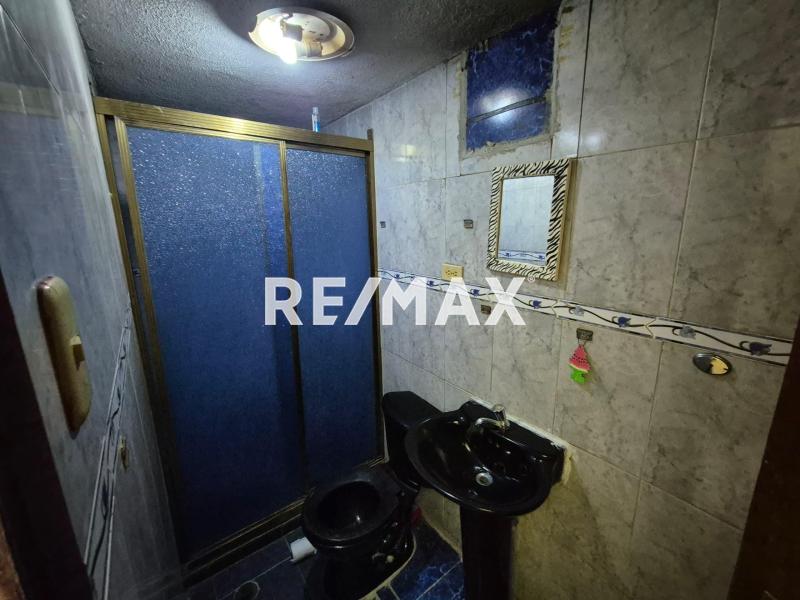 En Venta Casa + Galpon Centro de Punt Fijo