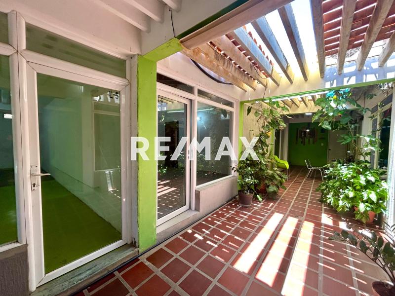 Locales comerciales en alquiler.