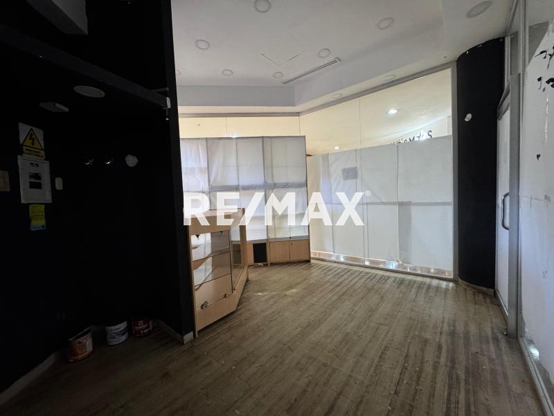 Local en Planta Baja.  C.C. Las Virtudes