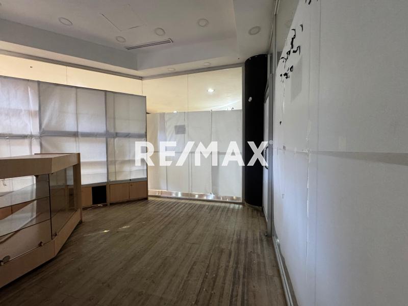 Local en Planta Baja.  C.C. Las Virtudes