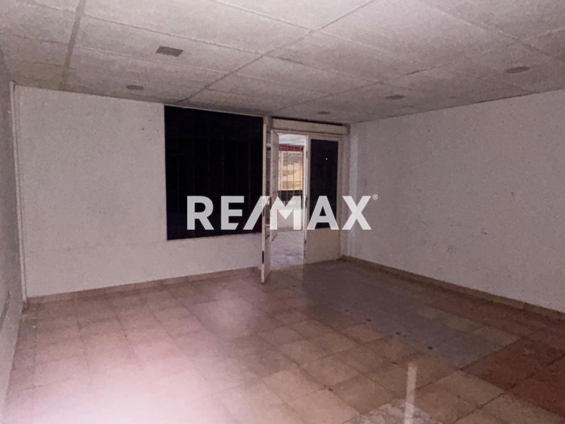 Local Comercial en Alquiler, Comunidad Cardón