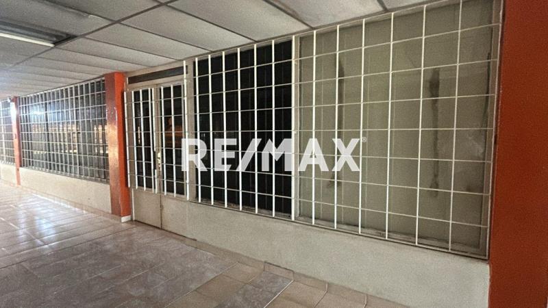 Local Comercial en Alquiler, Comunidad Cardón