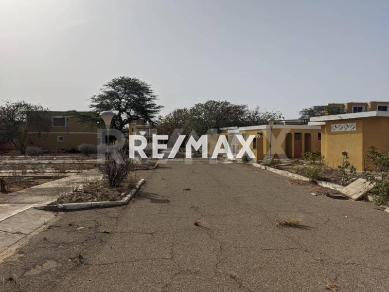 Edificio en Venta, con vista al mar, Urb. Zarabón.