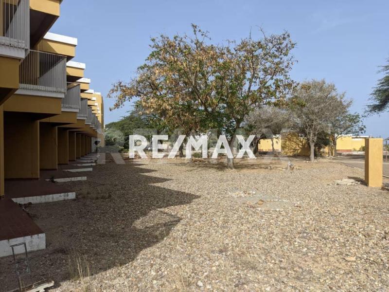 Edificio en Venta, con vista al mar, Urb. Zarabón.