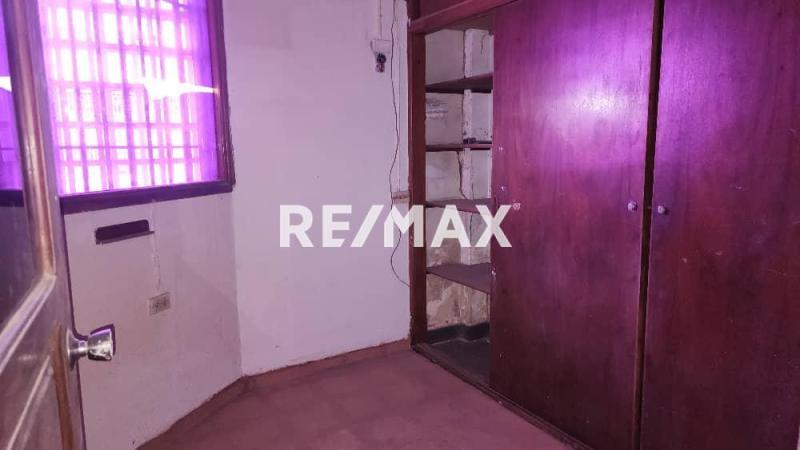 LOCAL COMERCIAL CALLE COMERCIO PUNTO FIJO