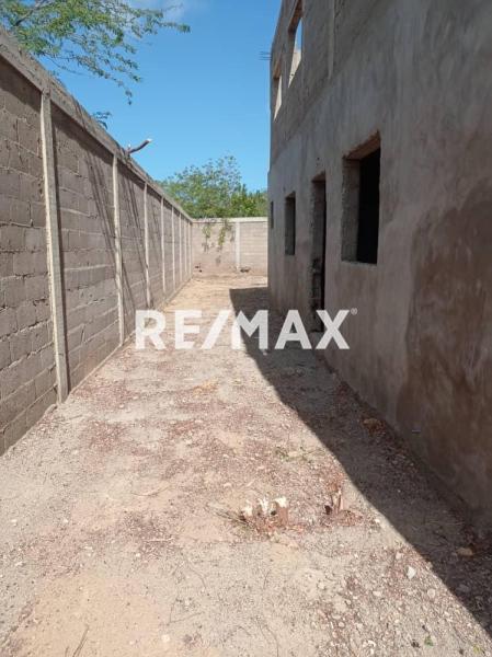 Parcela de terreno y Bienechuria en venta Guanadito