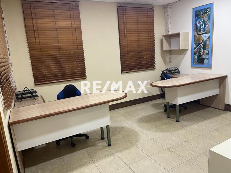 En Alquiler Local Industrial y Galpón Los Taques, Falcón, VEN