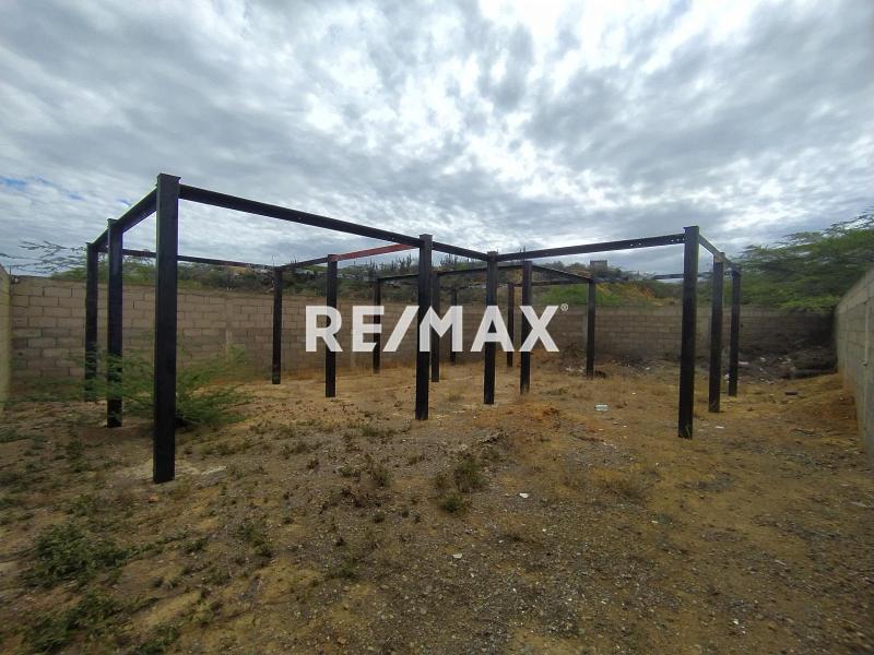 En Venta Terreno y Parcela Los Taques, Falcón, VEN