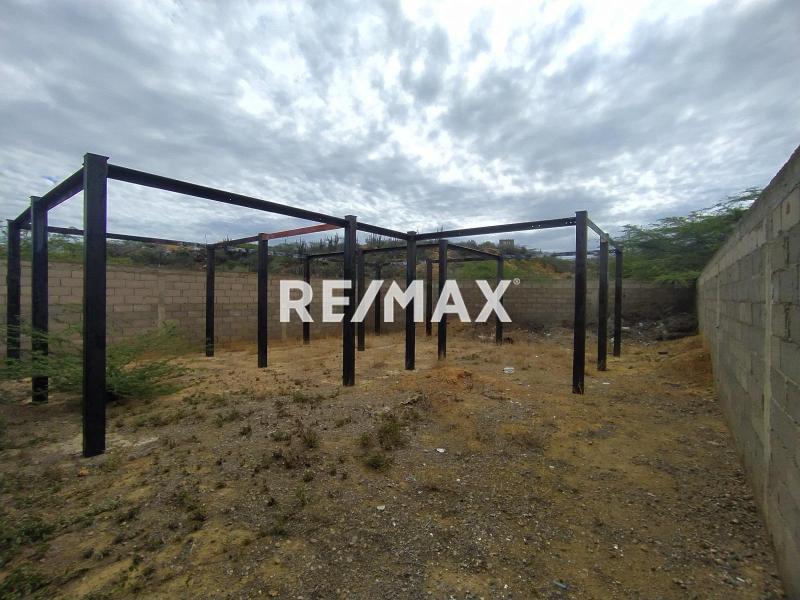 En Venta Terreno y Parcela Los Taques, Falcón, VEN