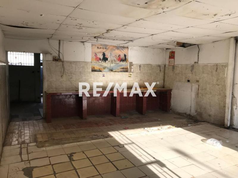 En Venta Local Comercial Calle Colombia, Centro, Punto Fijo, Carirubana, Falcón, 4102, VEN