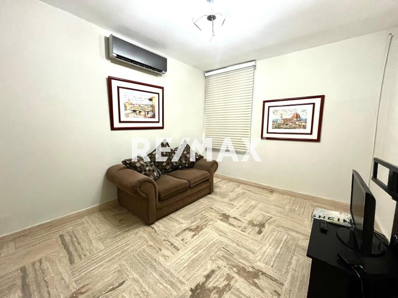 En Alquiler Casa o TownHouse Urb Casacoima , Ave 27 de Febrero.