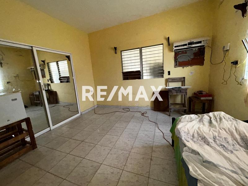 En Venta Casa o TownHouse Calle Zamora, Centro, Punto Fijo, Carirubana, Falcón, 4102, VEN