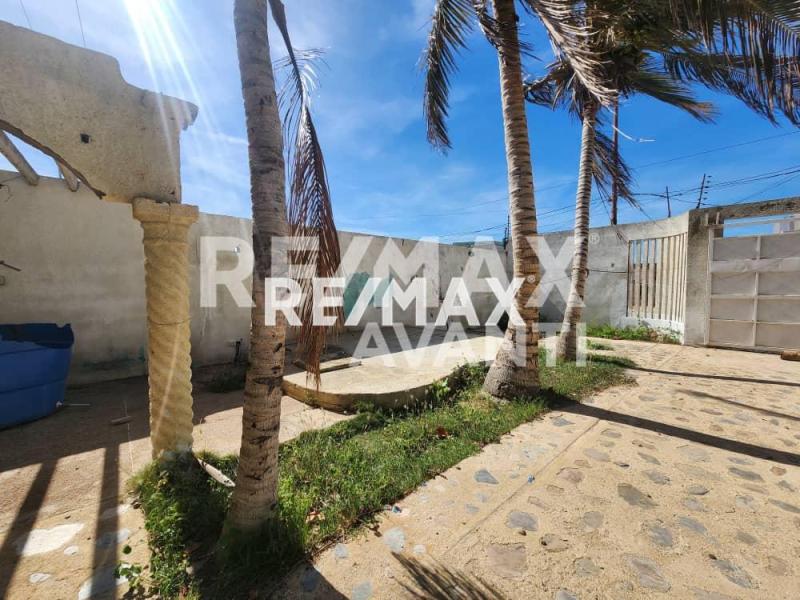 En Venta Casa o TownHouse VILLA MARINA, LOS TAQUES