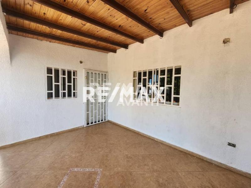 En Venta Casa o TownHouse VILLA MARINA, LOS TAQUES